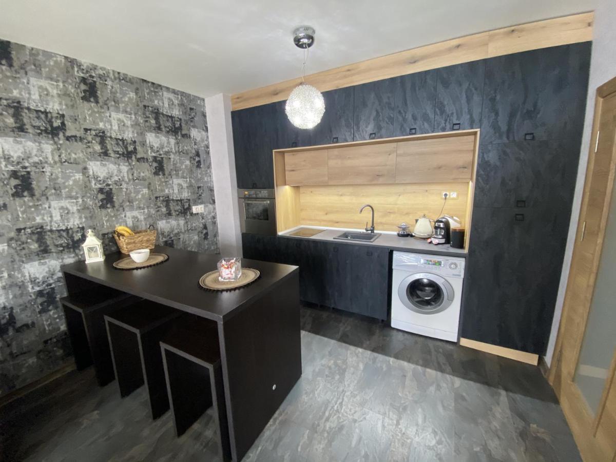 Lovely Cozy Apartment София Екстериор снимка