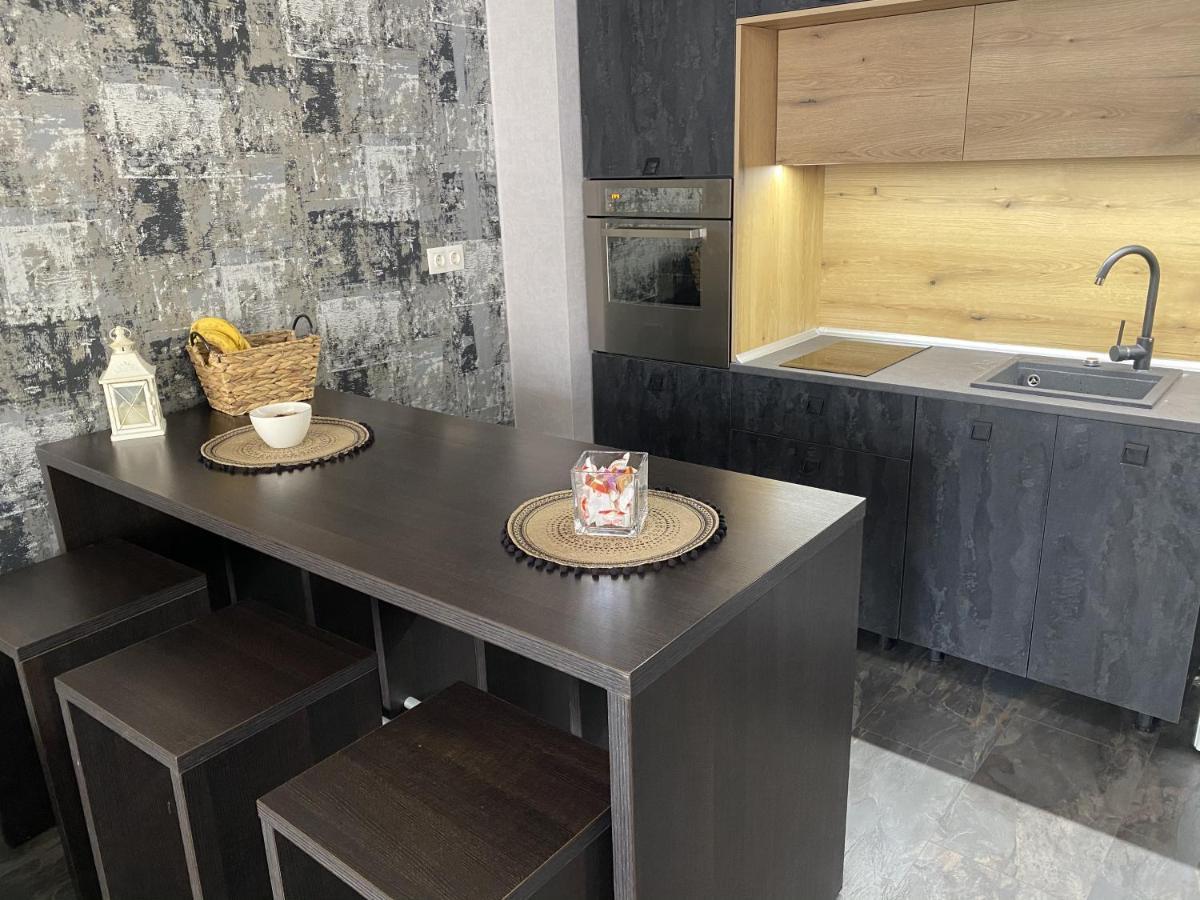Lovely Cozy Apartment София Екстериор снимка
